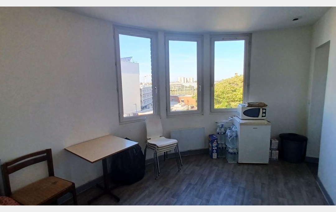 TOC IMMOBILIER : Appartement | DRANCY (93700) | 33 m2 | 159 000 € 