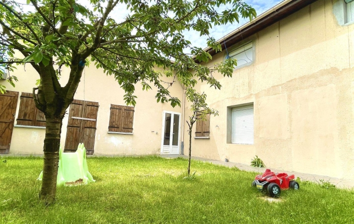 TOC IMMOBILIER : Immeuble | GAGNY (93220) | 321 m2 | 0 € 